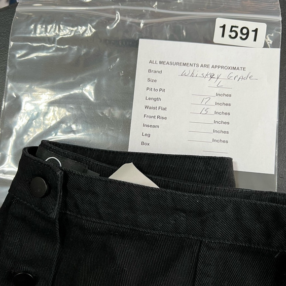 Whiskey Grade Womens Dynomite Denim Skirt Black Distressed Button Fly L New - Picture 7 of 7